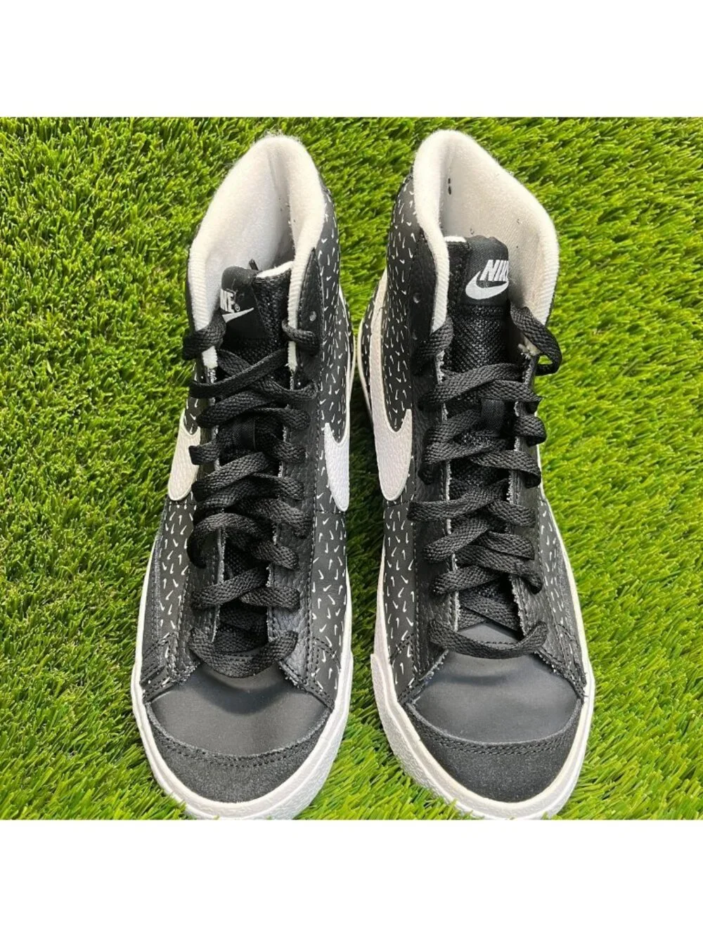 Nike Blazer Mid '77 GS Polka Swoosh Boys Size 7Y Black Athletic Shoes Sneakers